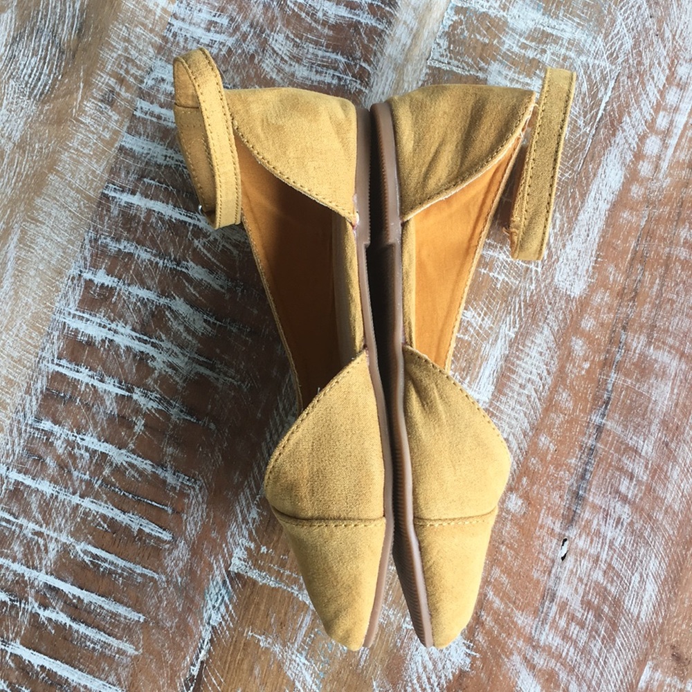 *SOLD* Old Navy d’Orsay pointed toe ballet flats - Picture 9 of 10